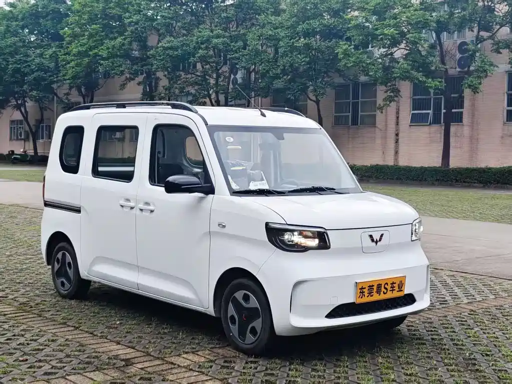 Wuling Zhiguang EV — фото 3