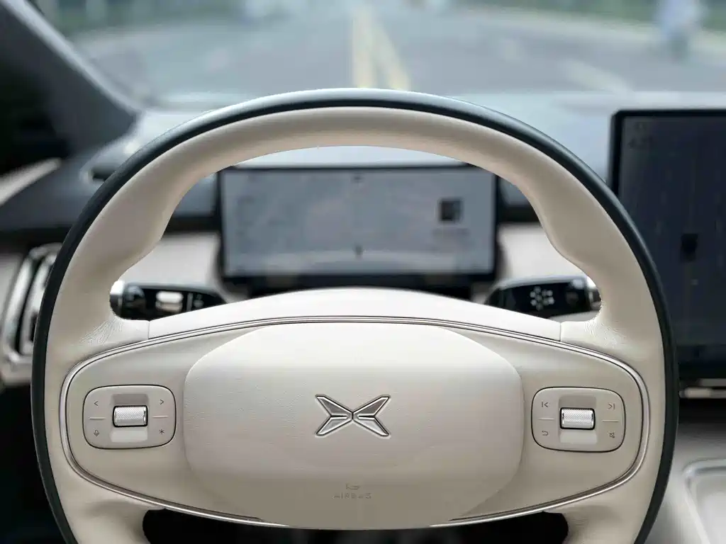 XPeng P7+ — фото 15