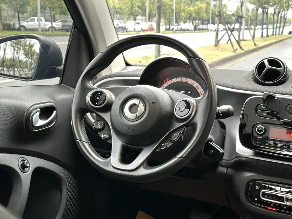 smart Smart Fortwo — фото 17