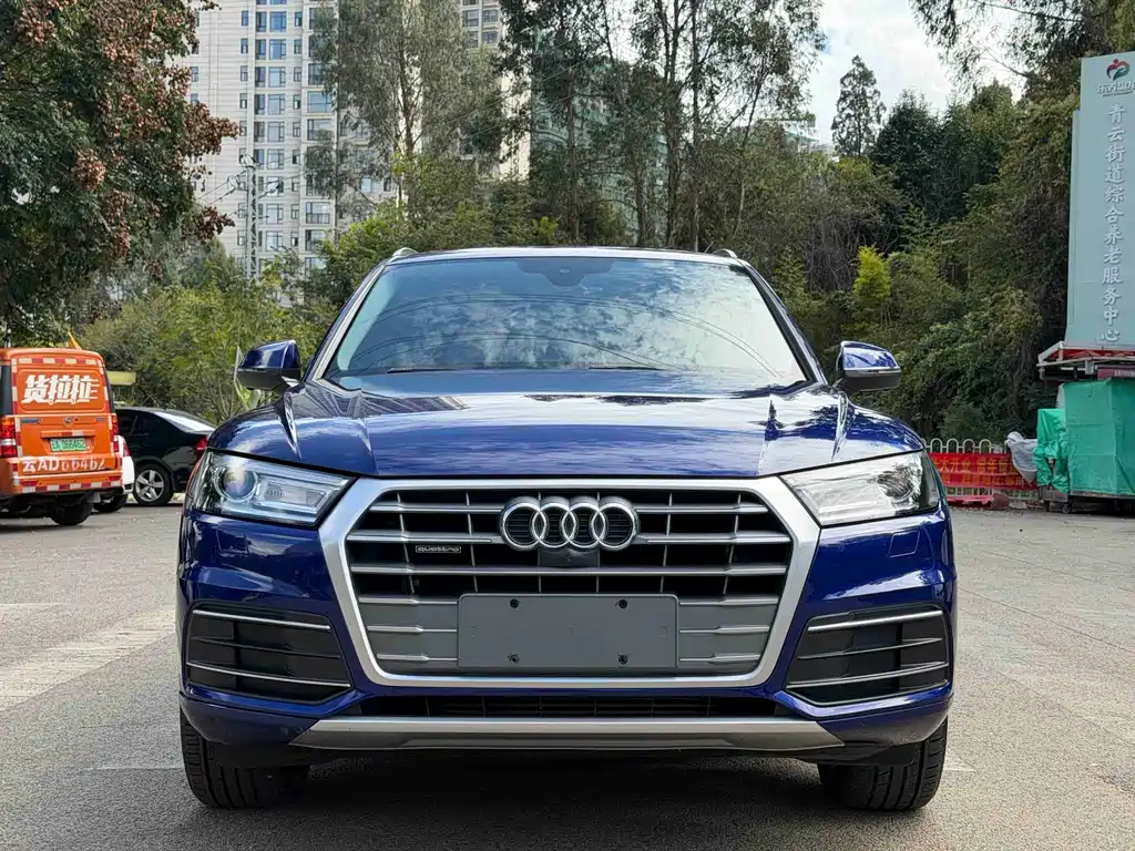 Audi Q5L — фото 2
