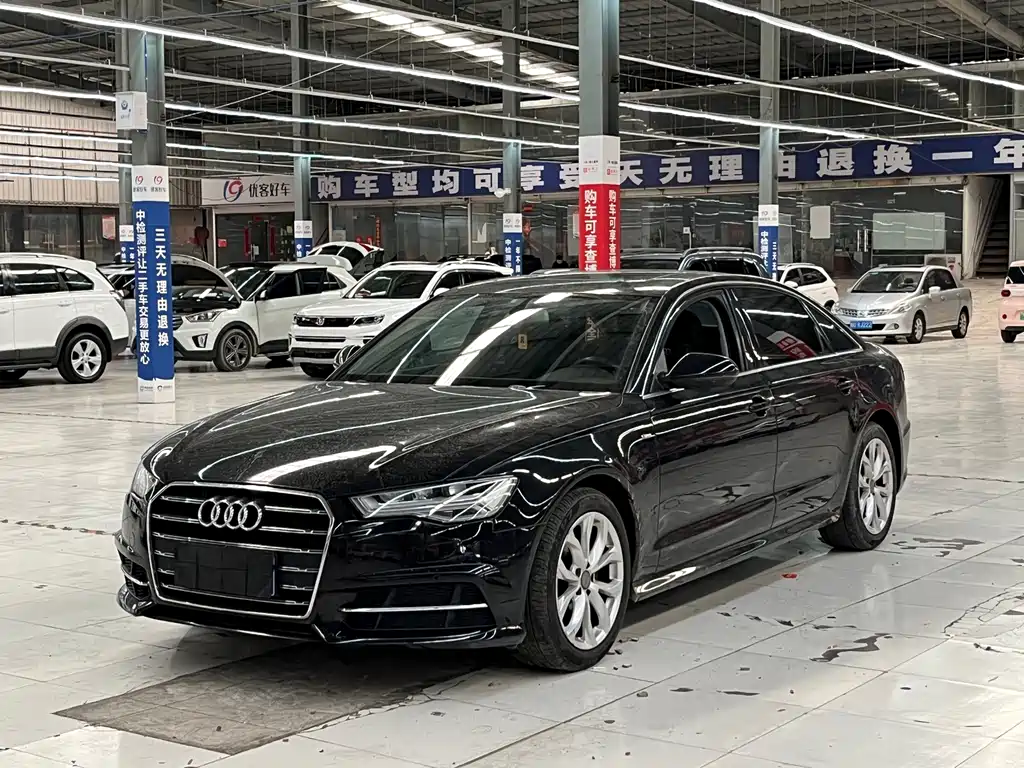 Audi A6L — фото 1