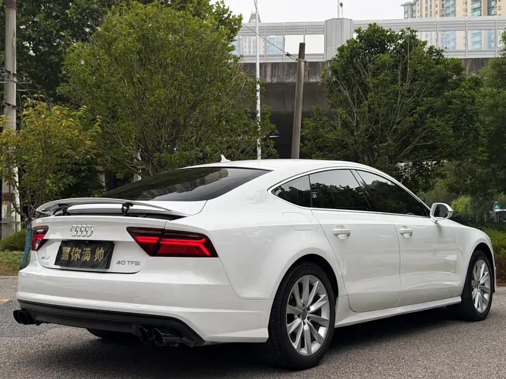 Audi A7 — фото 8