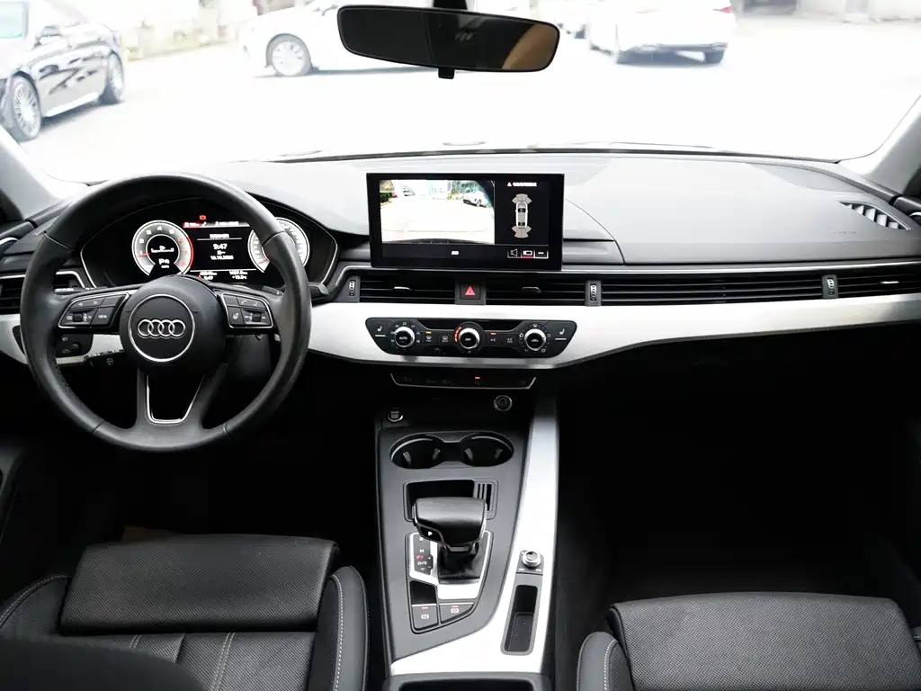 Audi A4L — фото 5