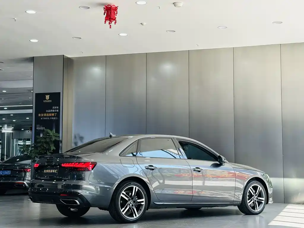 Audi A4L — фото 14