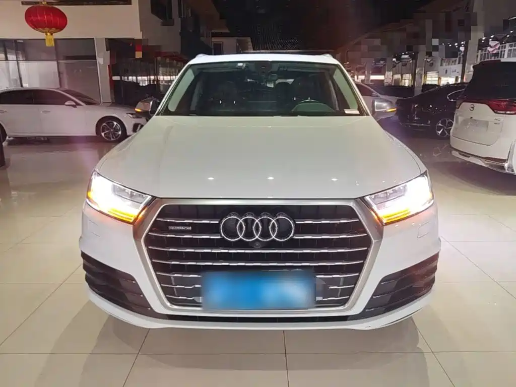Audi Q7 — фото 2
