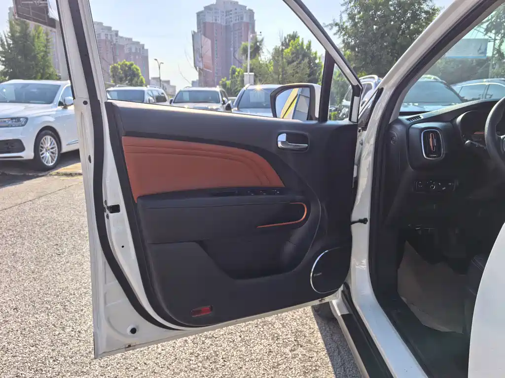 Aion Trumpchi GE3 — фото 8