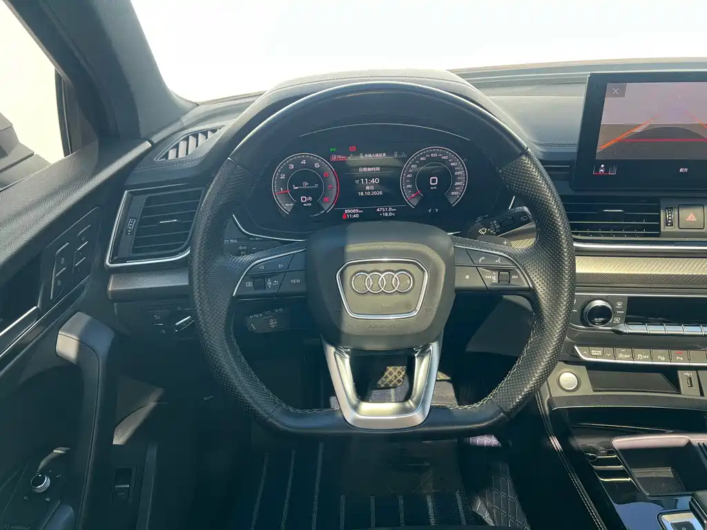 Audi Q5L Sportback — фото 8