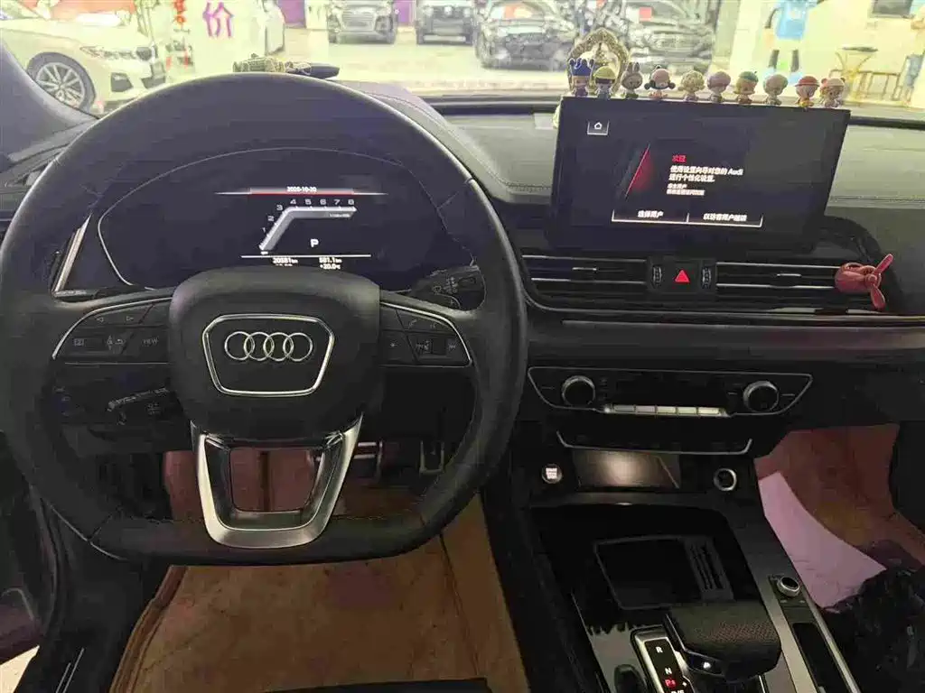 Audi Q5L Sportback — фото 4