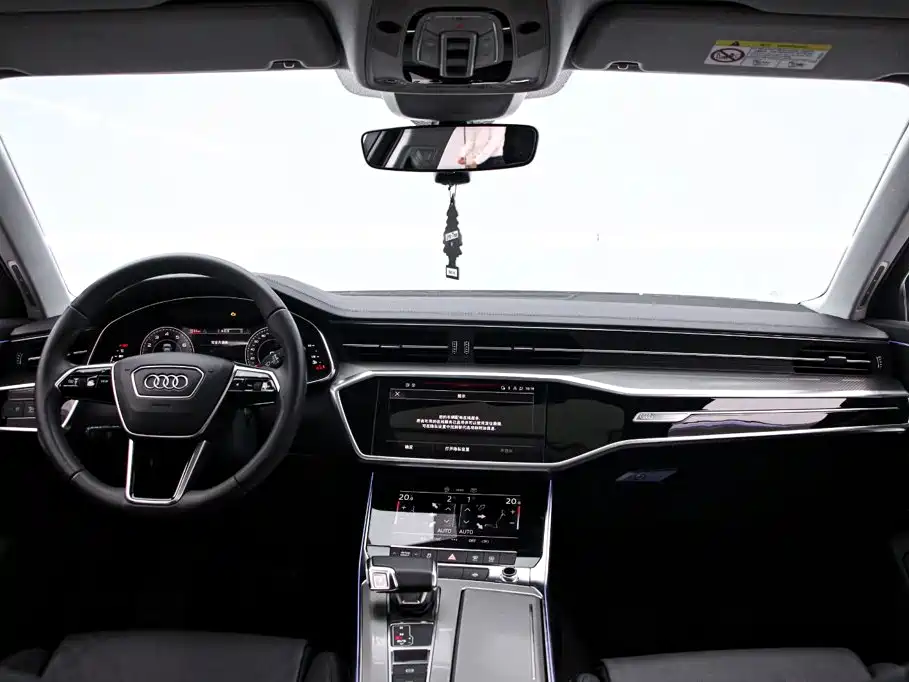 Audi A6L — фото 5