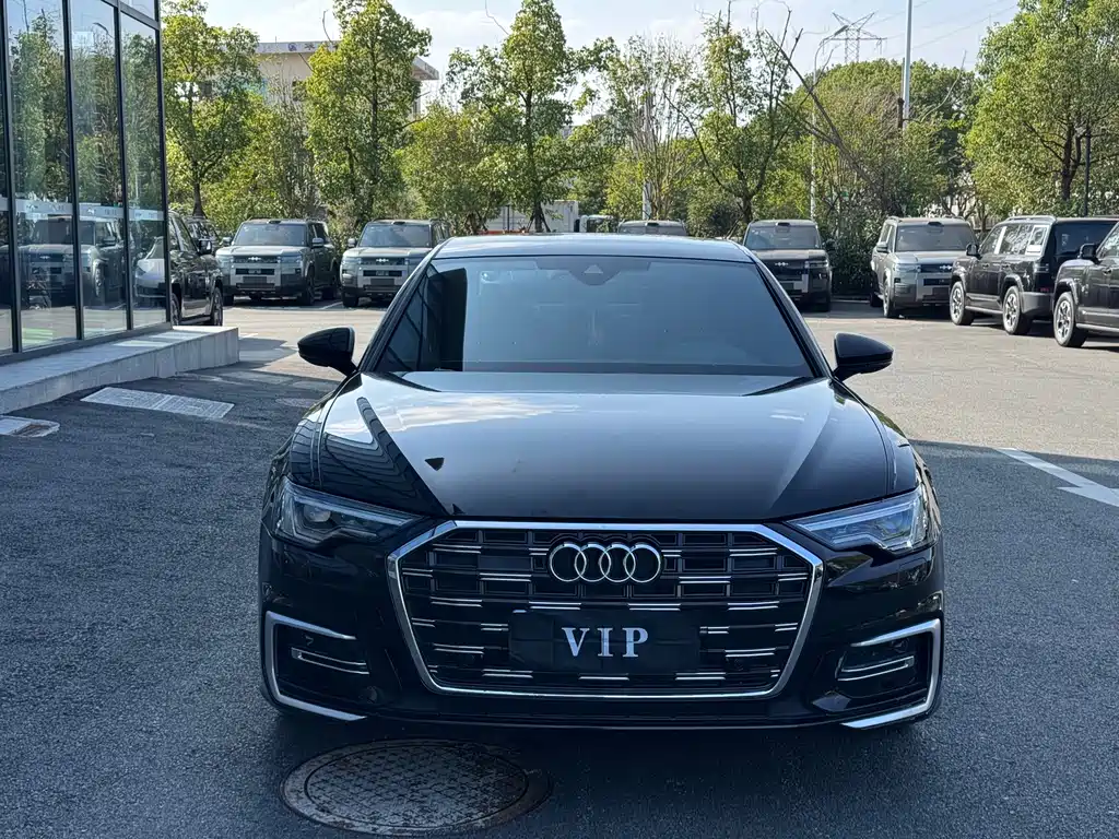 Audi A6L — фото 2