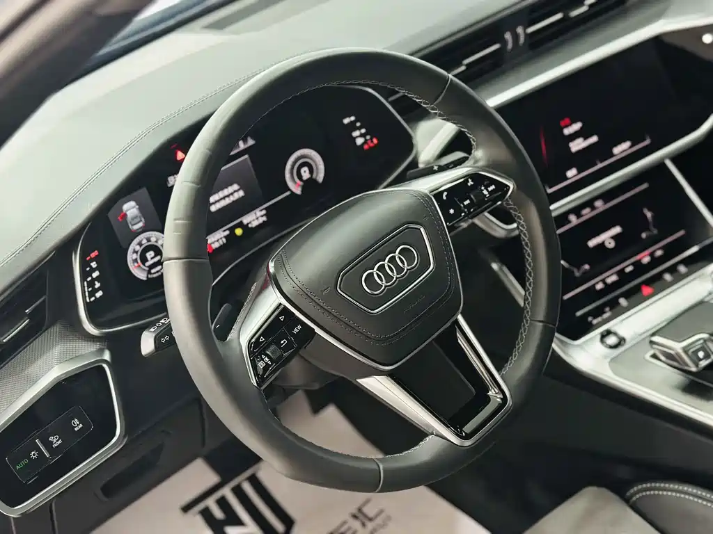 Audi A6L — фото 9
