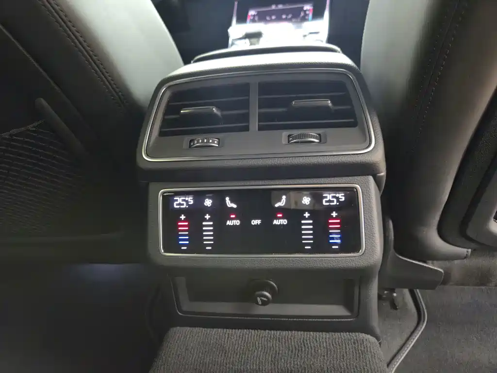 Audi A6 (Import) — фото 20