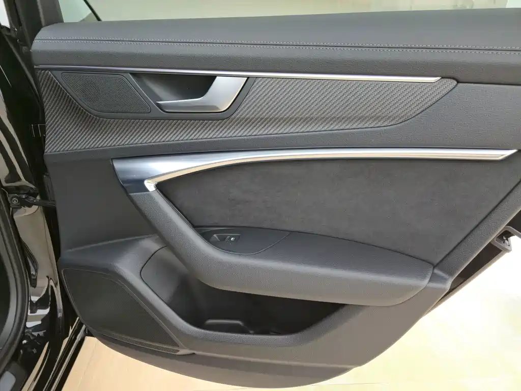 Audi A6 (Import) — фото 21