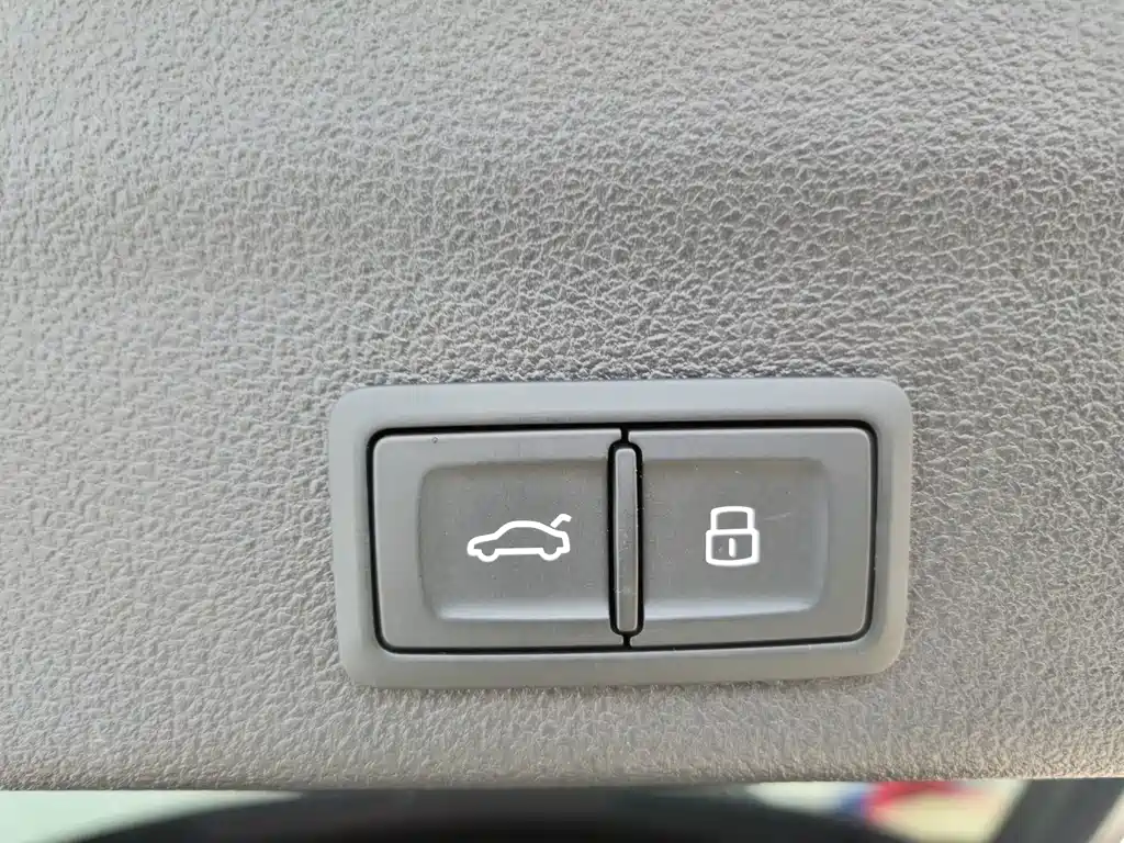 Audi A6 (Import) — фото 23