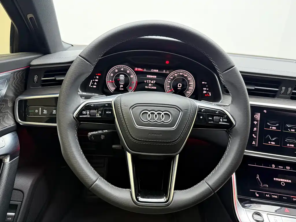 Audi A6L — фото 9