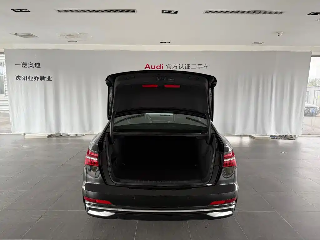 Audi A6L — фото 10