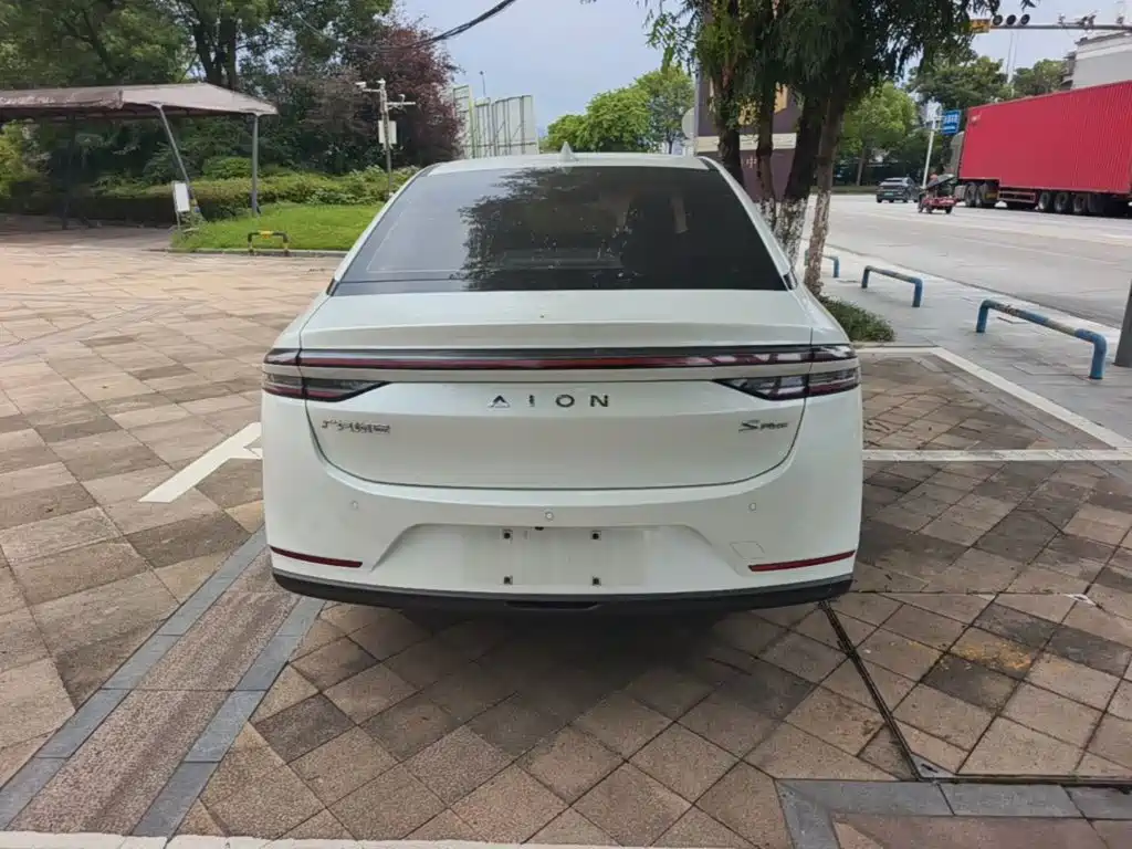 Aion AION S Plus — фото 6