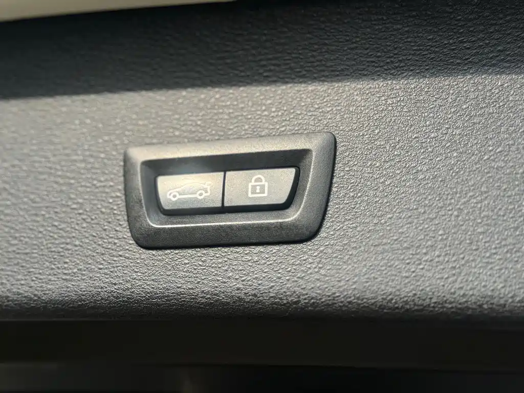BMW X1 — фото 9