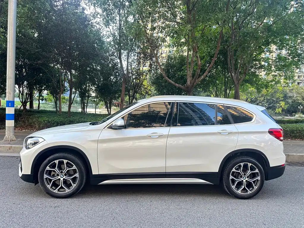 BMW X1 — фото 3