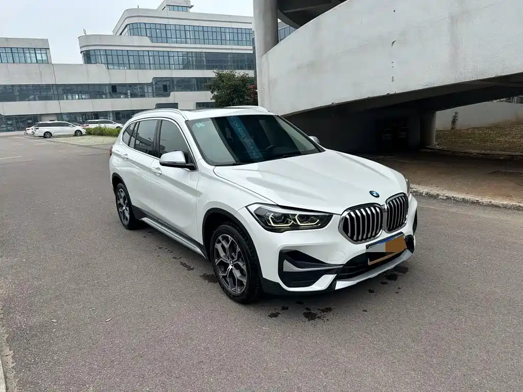 BMW X1 — фото 2