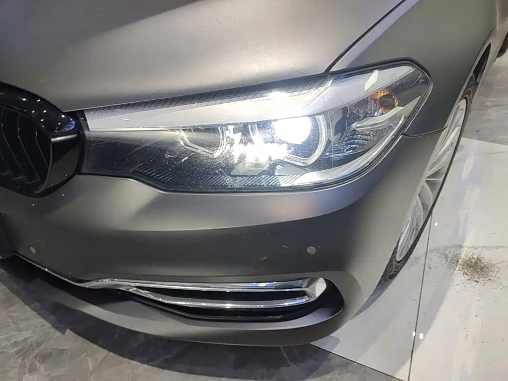 BMW 5 Series — фото 23