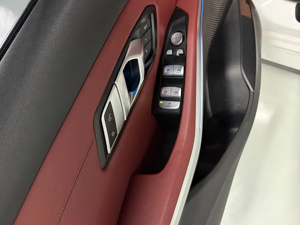 BMW i3 — фото 9