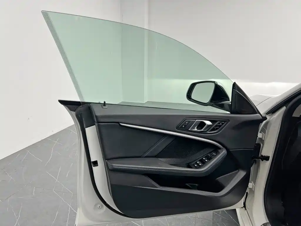BMW 2 Series (Import) — фото 11