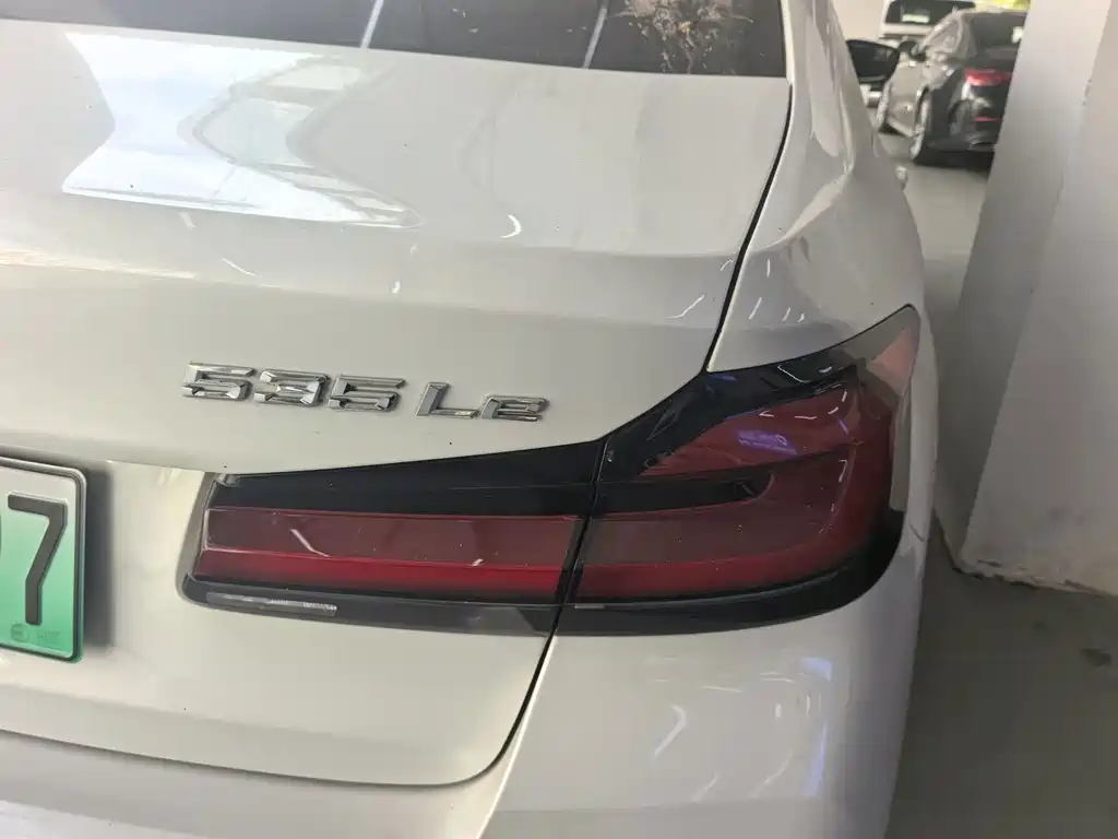 BMW 5 Series New Energy — фото 13