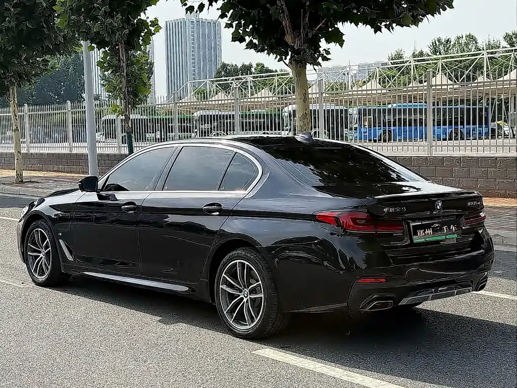 BMW 5 Series New Energy — фото 21