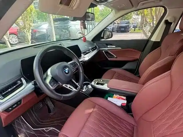 BMW X1 — фото 9