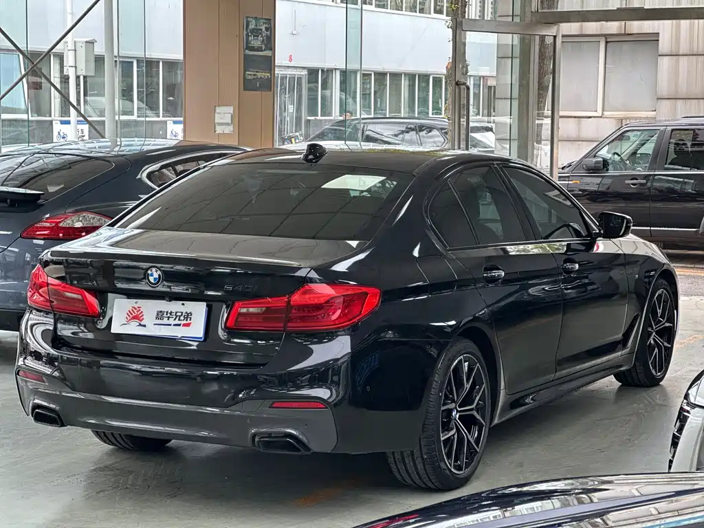 BMW 5 Series (Import) — фото 9