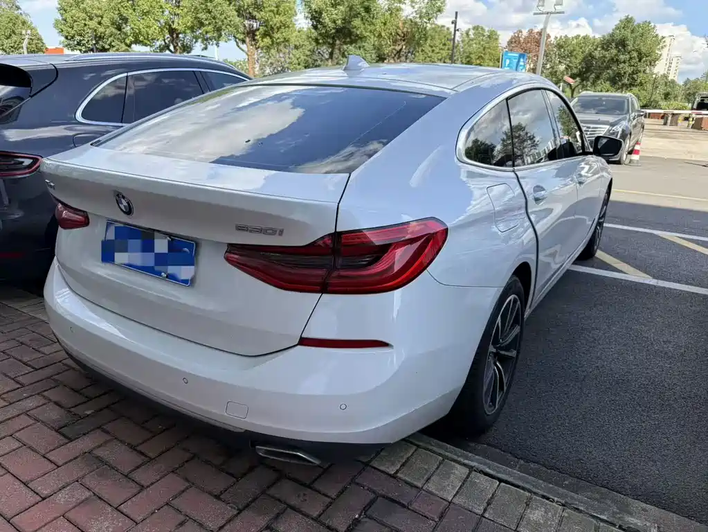 BMW 6 Series GT — фото 14