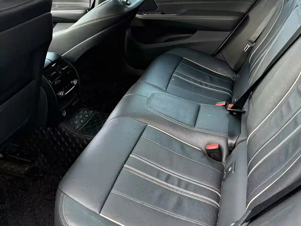 BMW 6 Series GT — фото 9