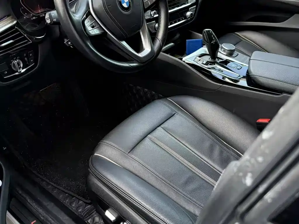 BMW 6 Series GT — фото 10