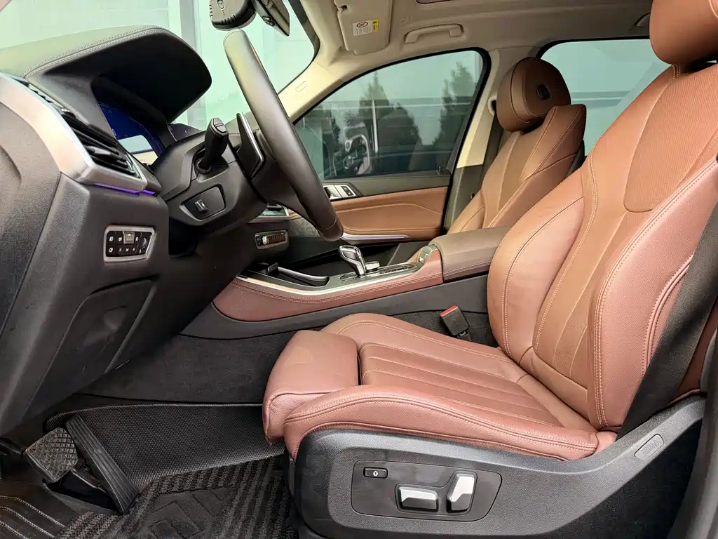 BMW X5 (Import) — фото 11