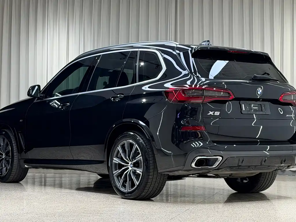 BMW X5 (Import) — фото 5