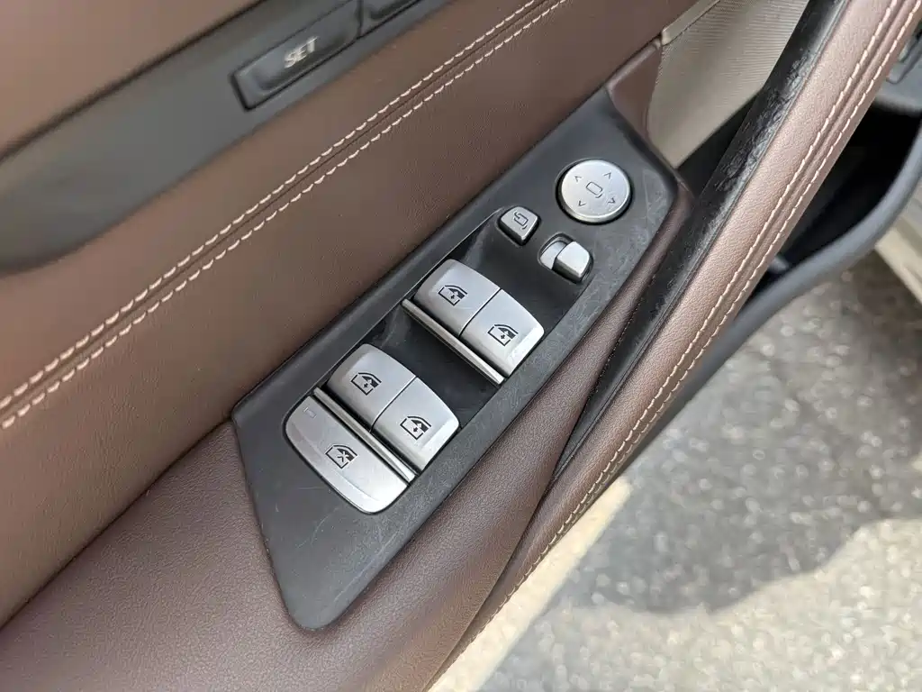 BMW 5 Series (Import) — фото 9