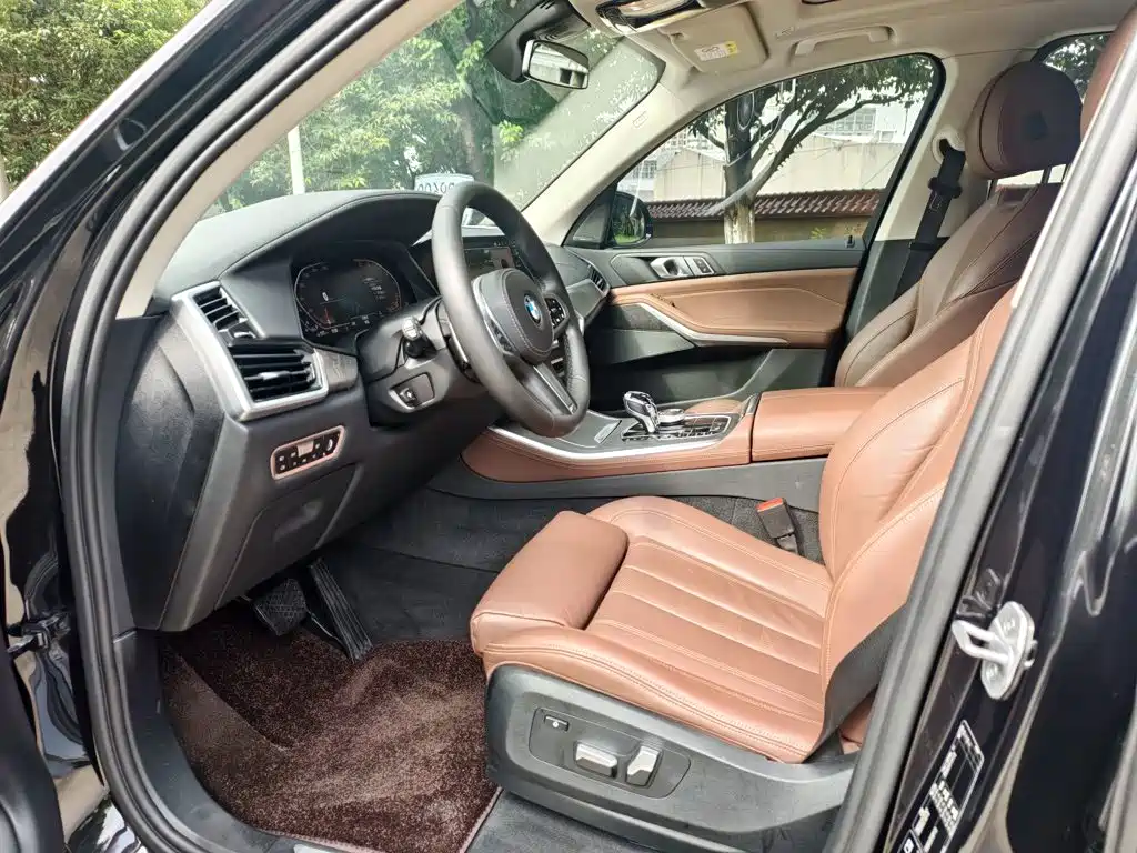 BMW X5 (Import) — фото 8