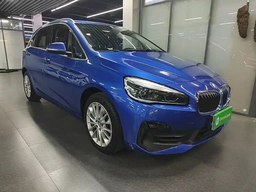 BMW 2 Series Active Tourer — фото 3