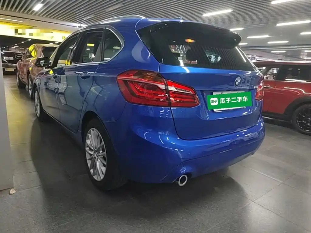 BMW 2 Series Active Tourer — фото 4
