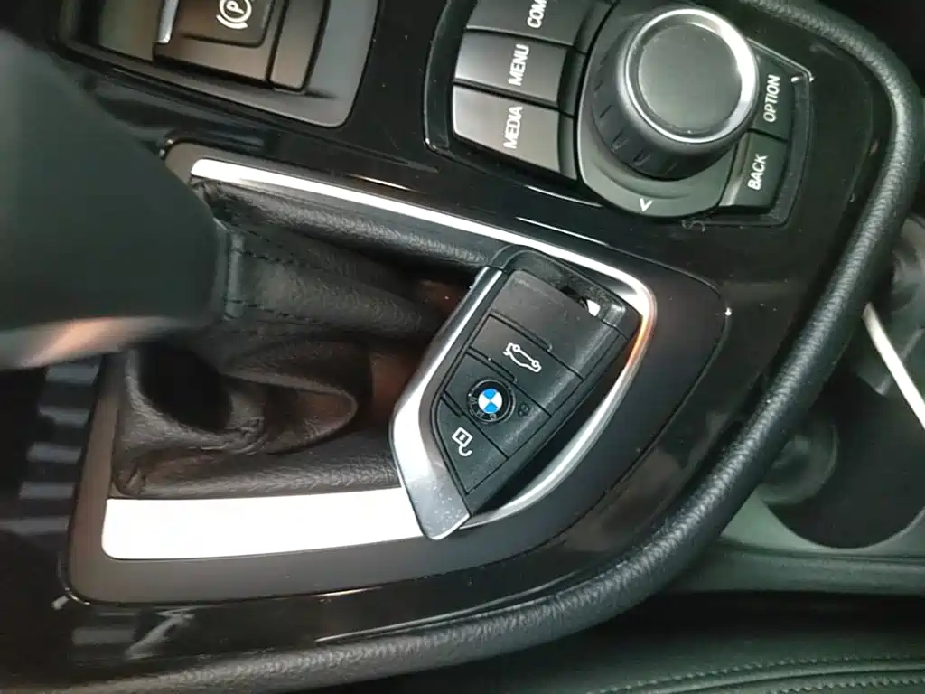 BMW 2 Series Active Tourer — фото 8