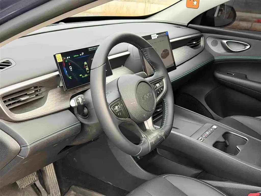 BYD Seal 05 DM-i — фото 11