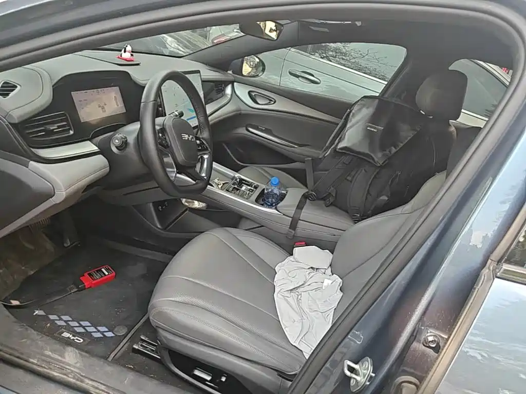 BYD Seal 07 DM-i — фото 14