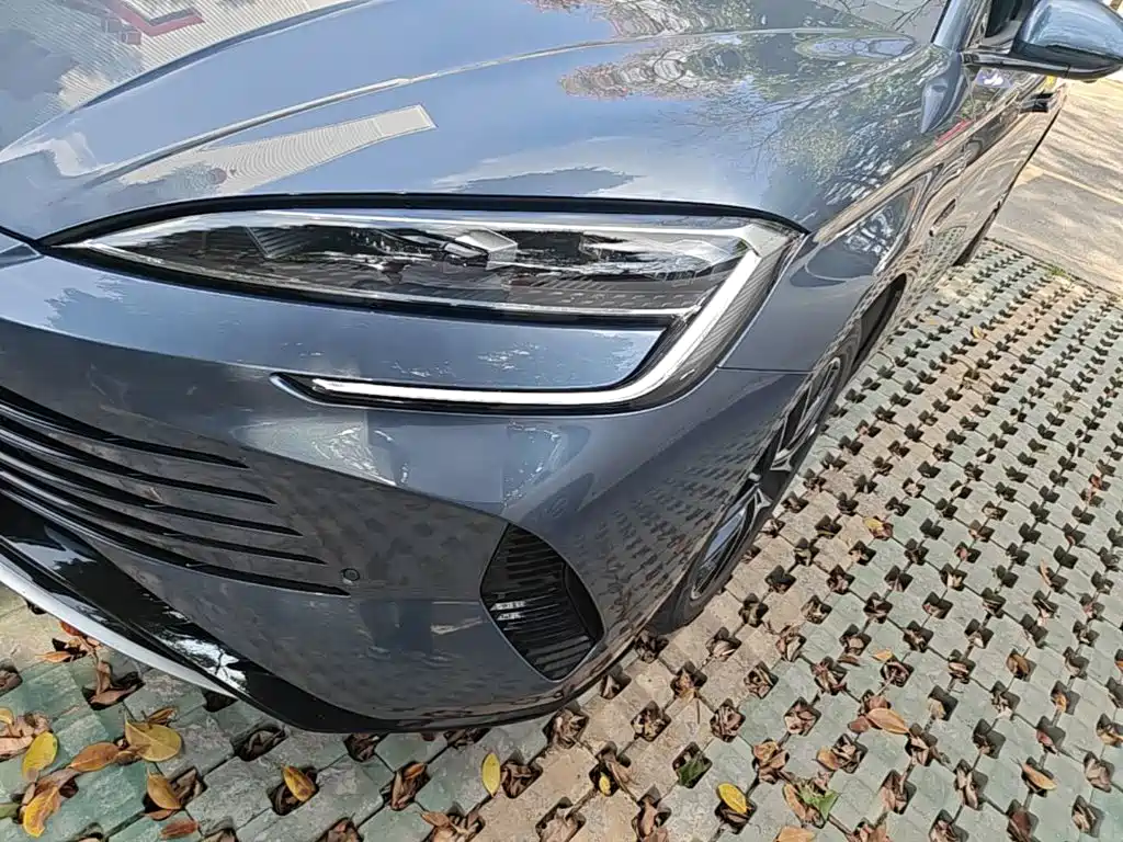 BYD Seal 07 DM-i — фото 23