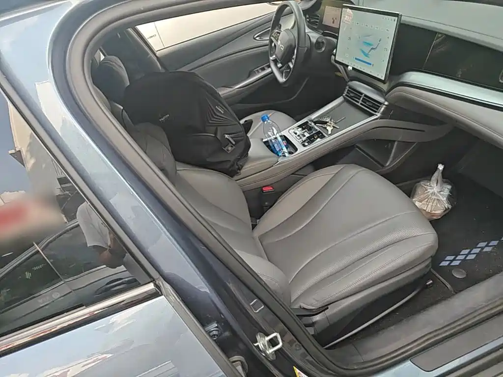 BYD Seal 07 DM-i — фото 24
