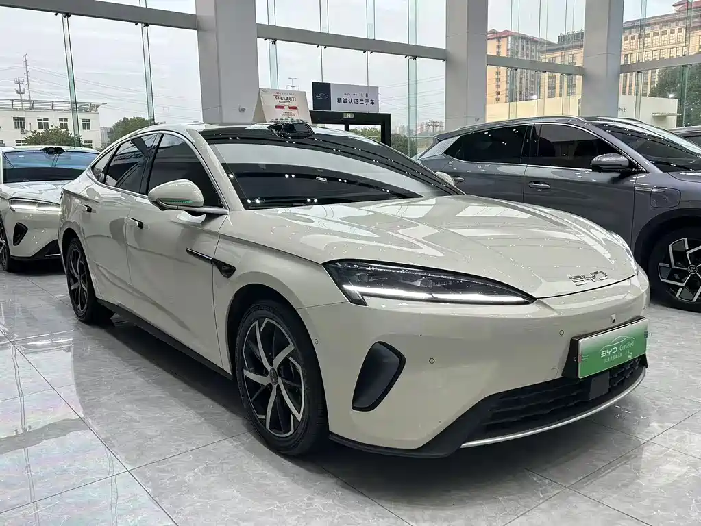 BYD Seal 07 DM-i — фото 2