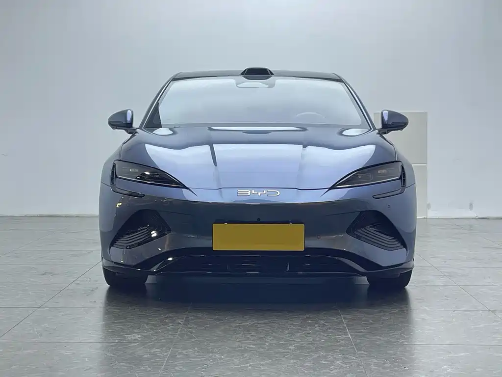 BYD Seal — фото 2