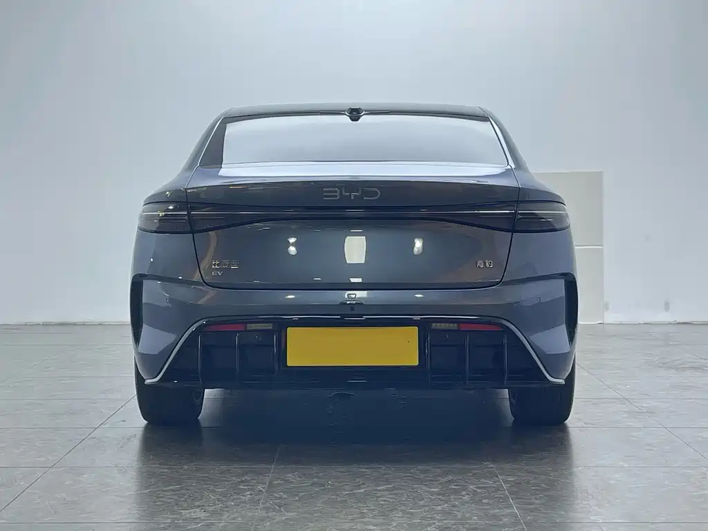 BYD Seal — фото 4