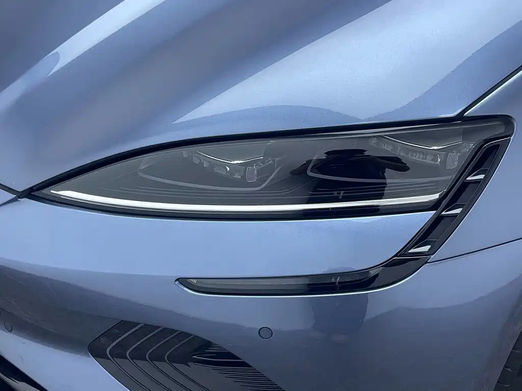 BYD Seal — фото 9