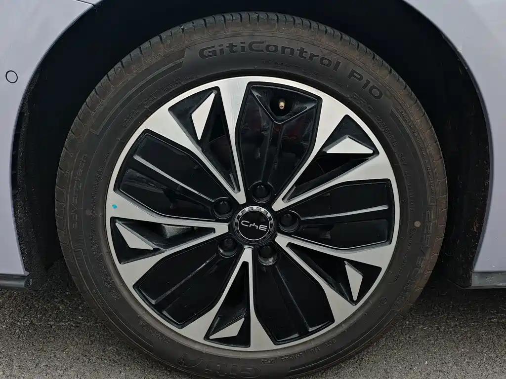 BYD Seal 07 EV — фото 3